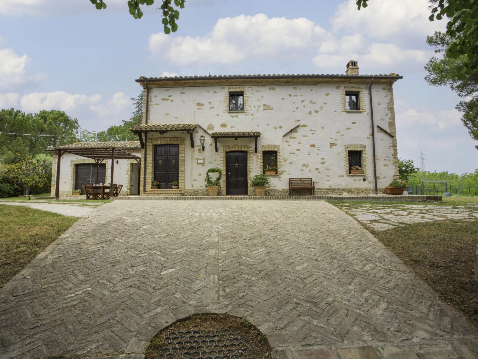 Il Noceto-Outside