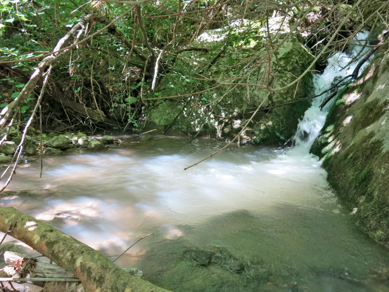Acqua Santa-Inside