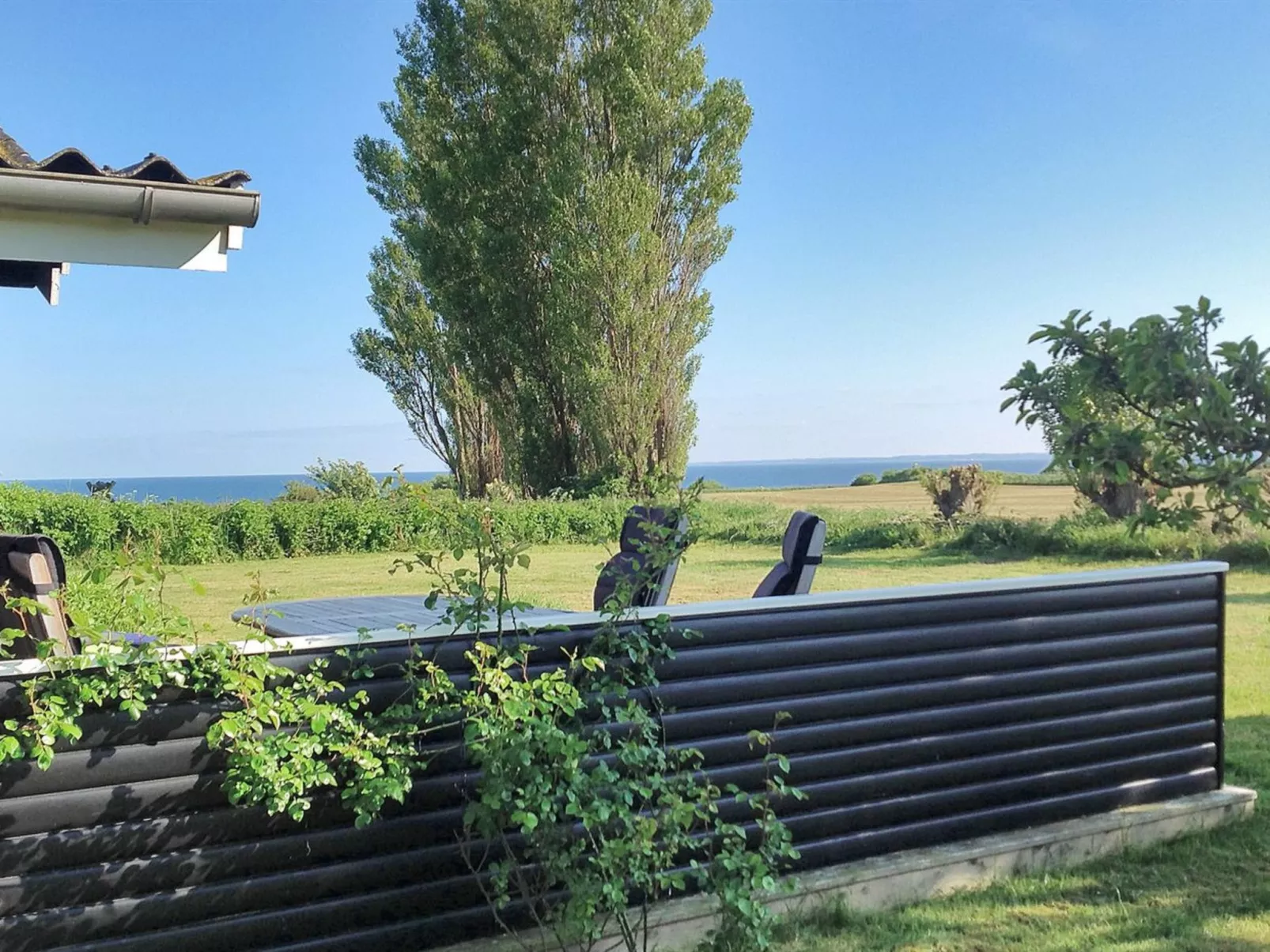 "Bibi" - 200m from the sea-Outside