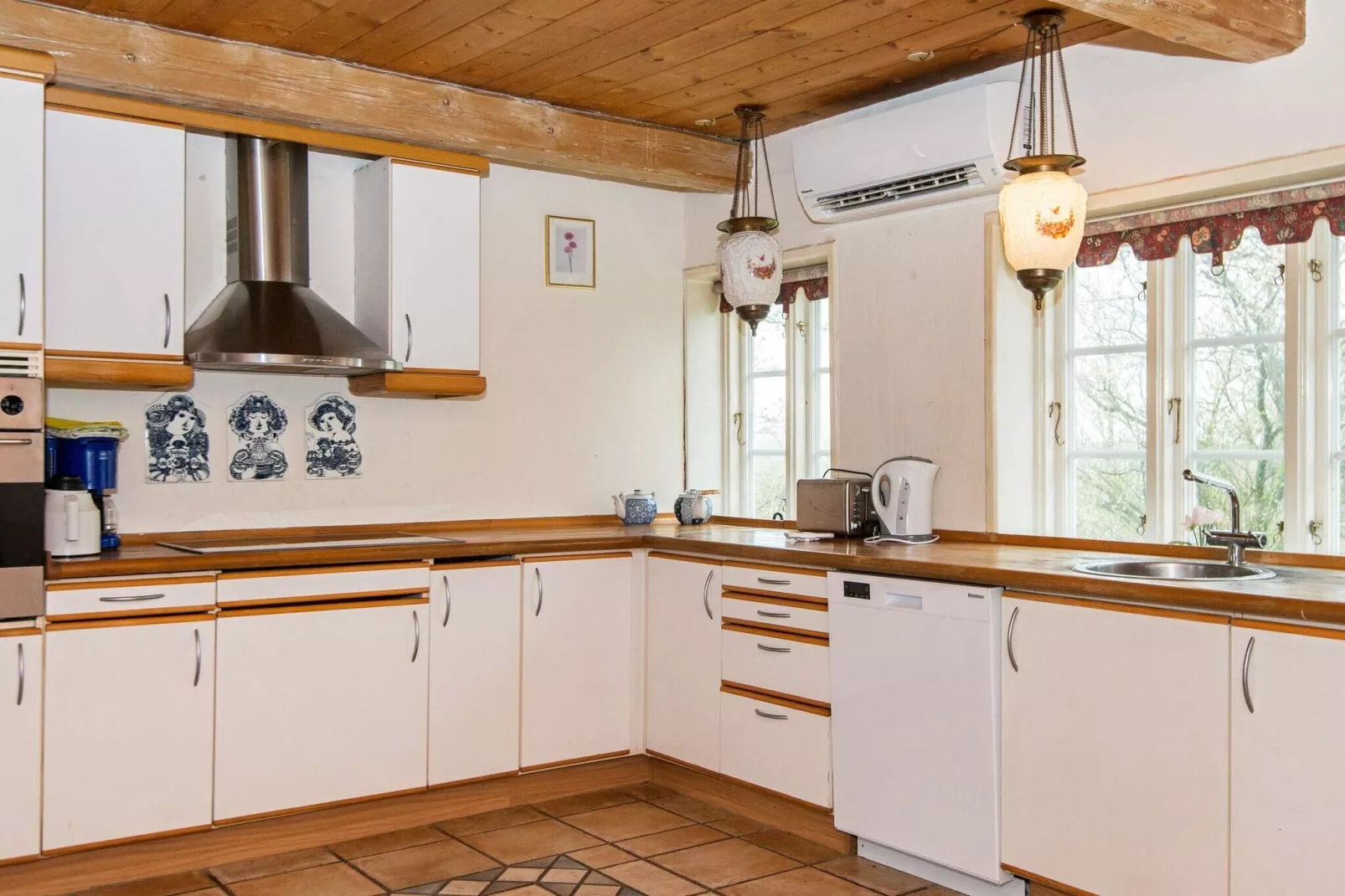 12 person holiday home in Højer-Indoor