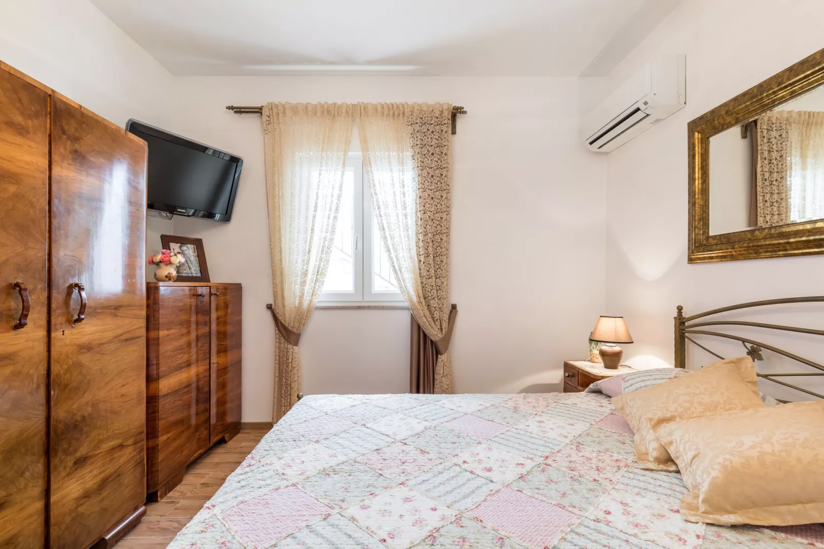 Marija-Bedroom