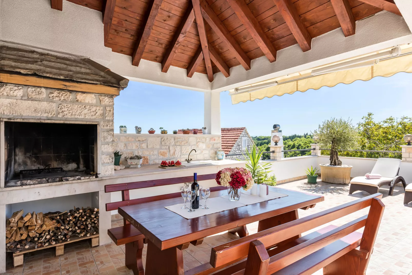 Marija-Terrace balcony