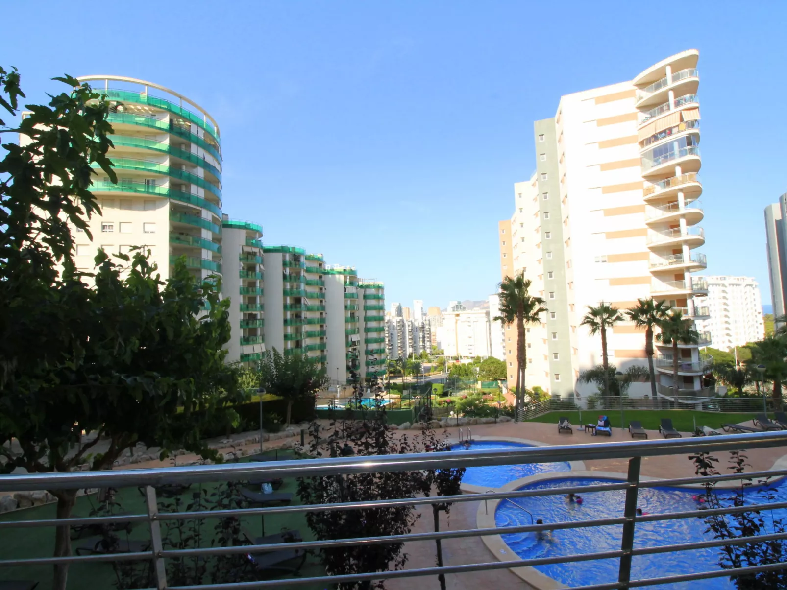 Torre Maestral-Outside