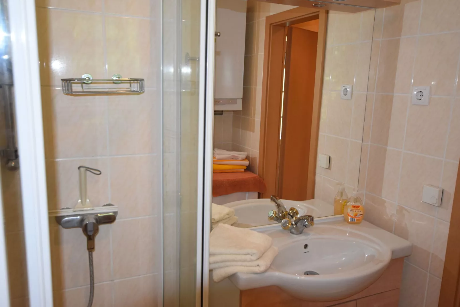 Haus an der Küstenbucht-Bathroom