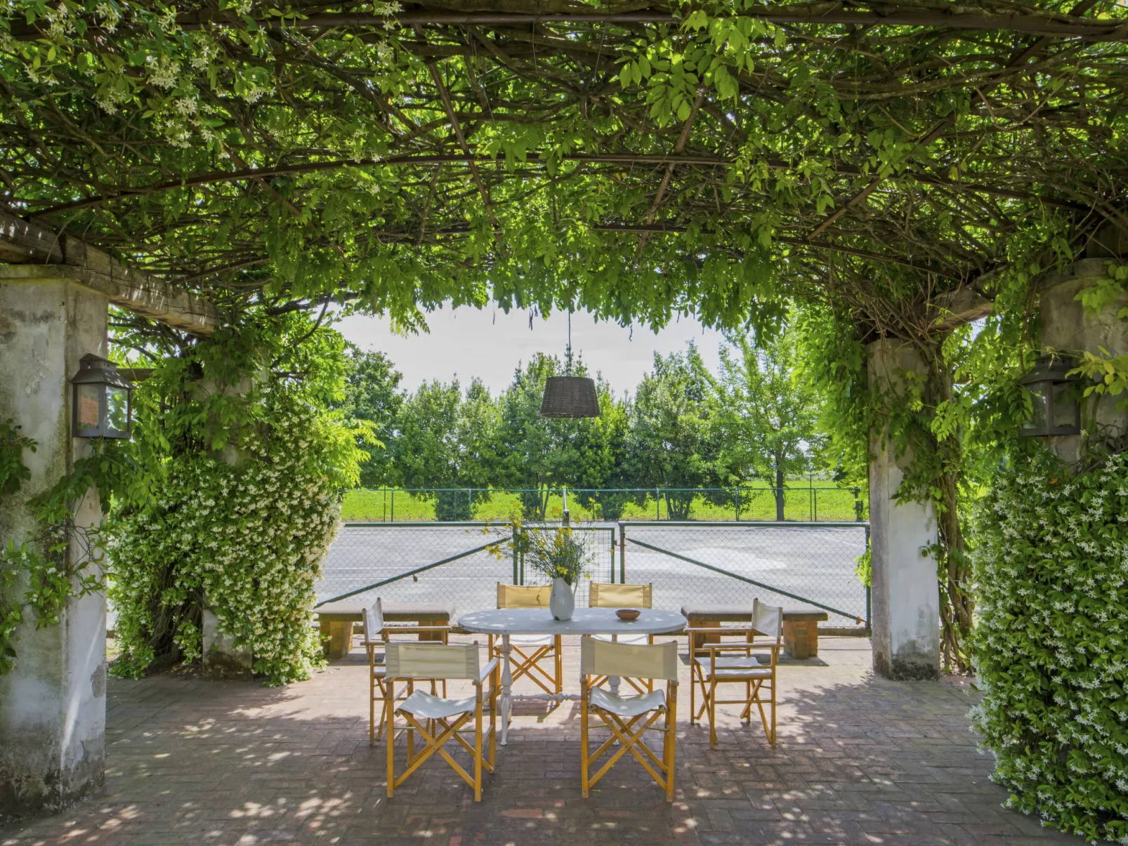 Villa Ponticelli-Outside