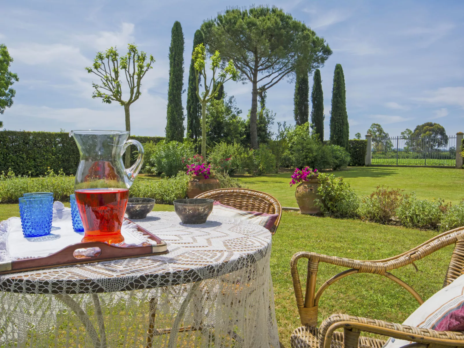 Villa Ponticelli-Outside