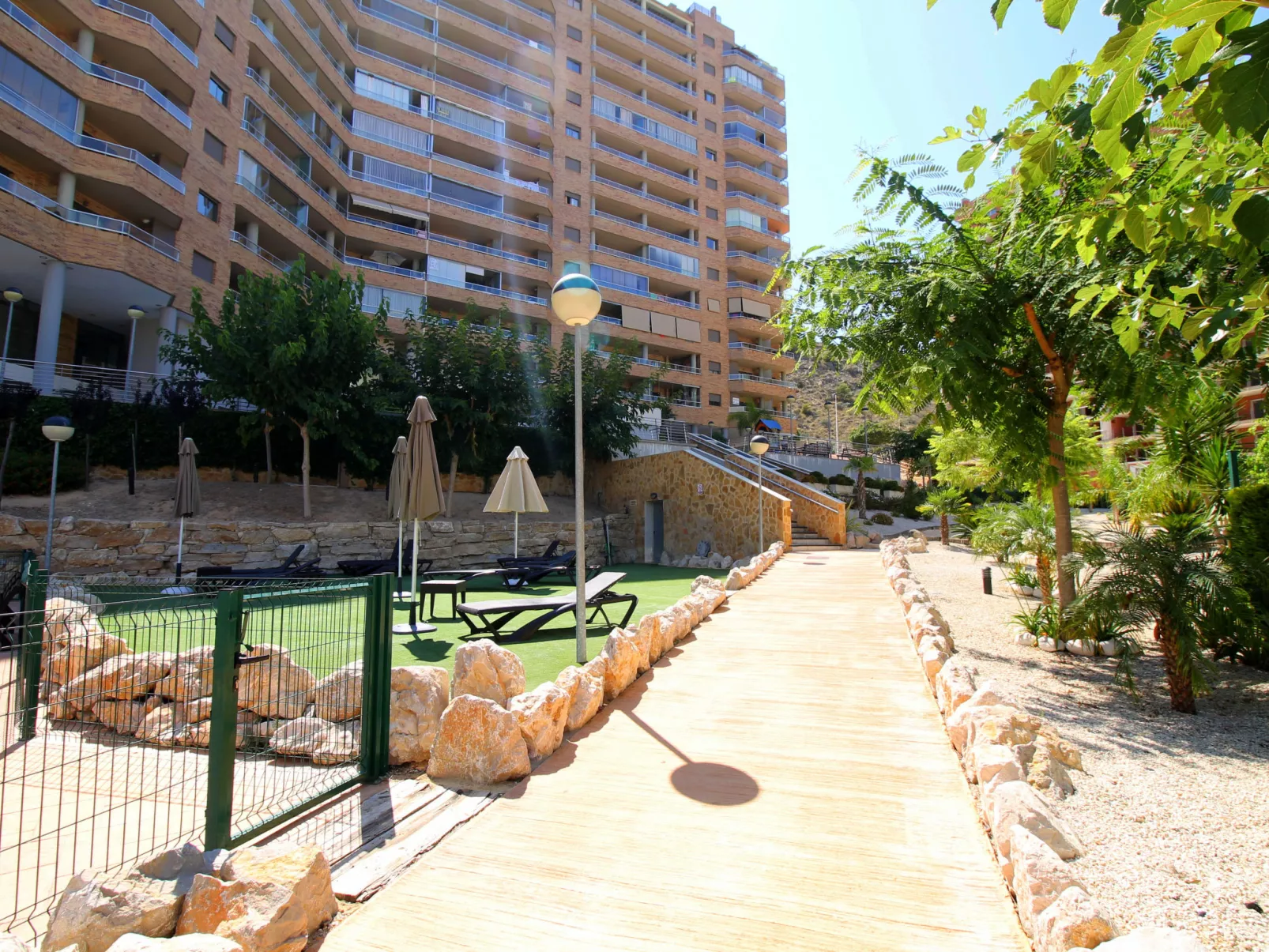 Torre Maestral-Outside