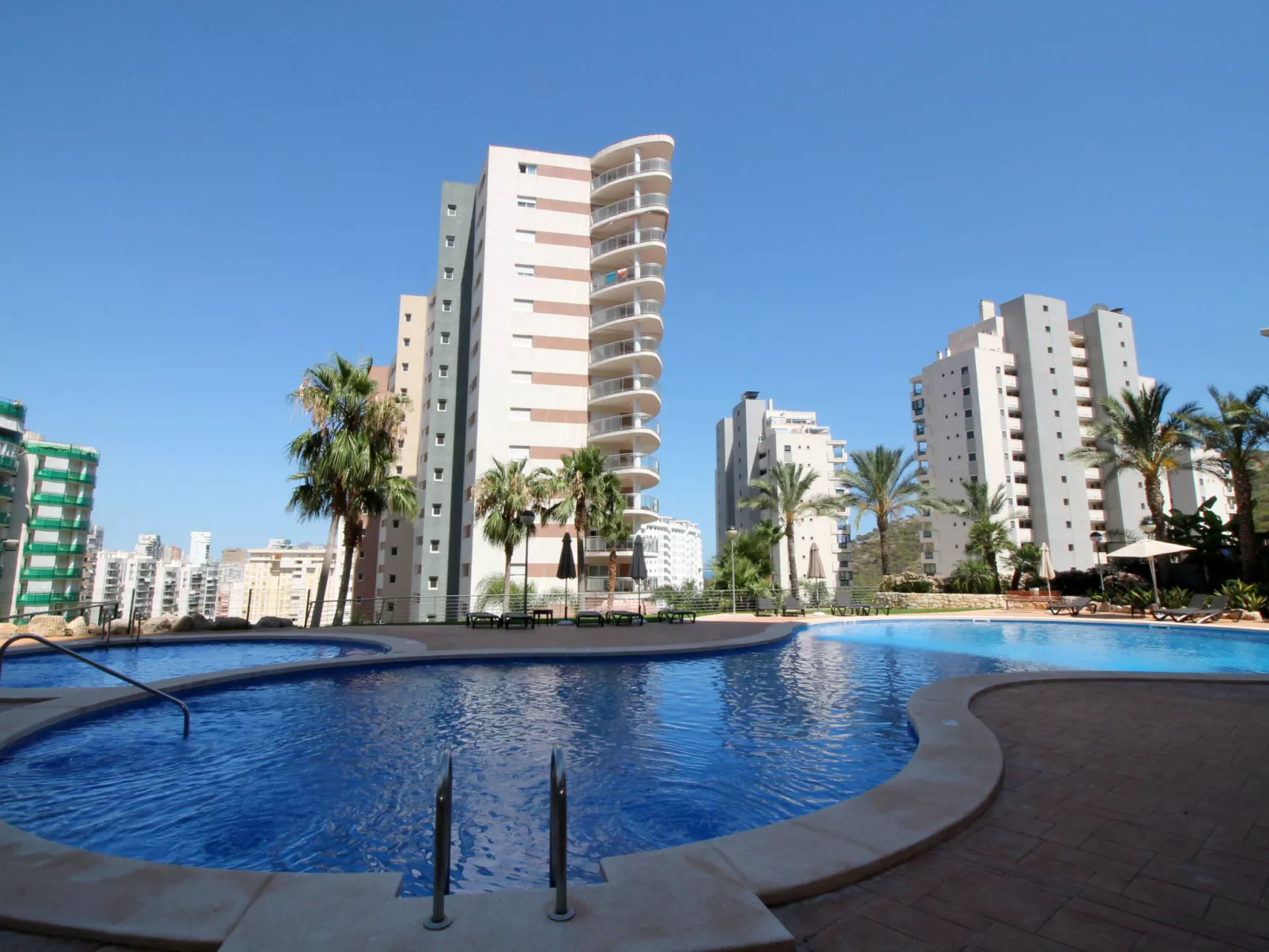 Torre Maestral-Outside