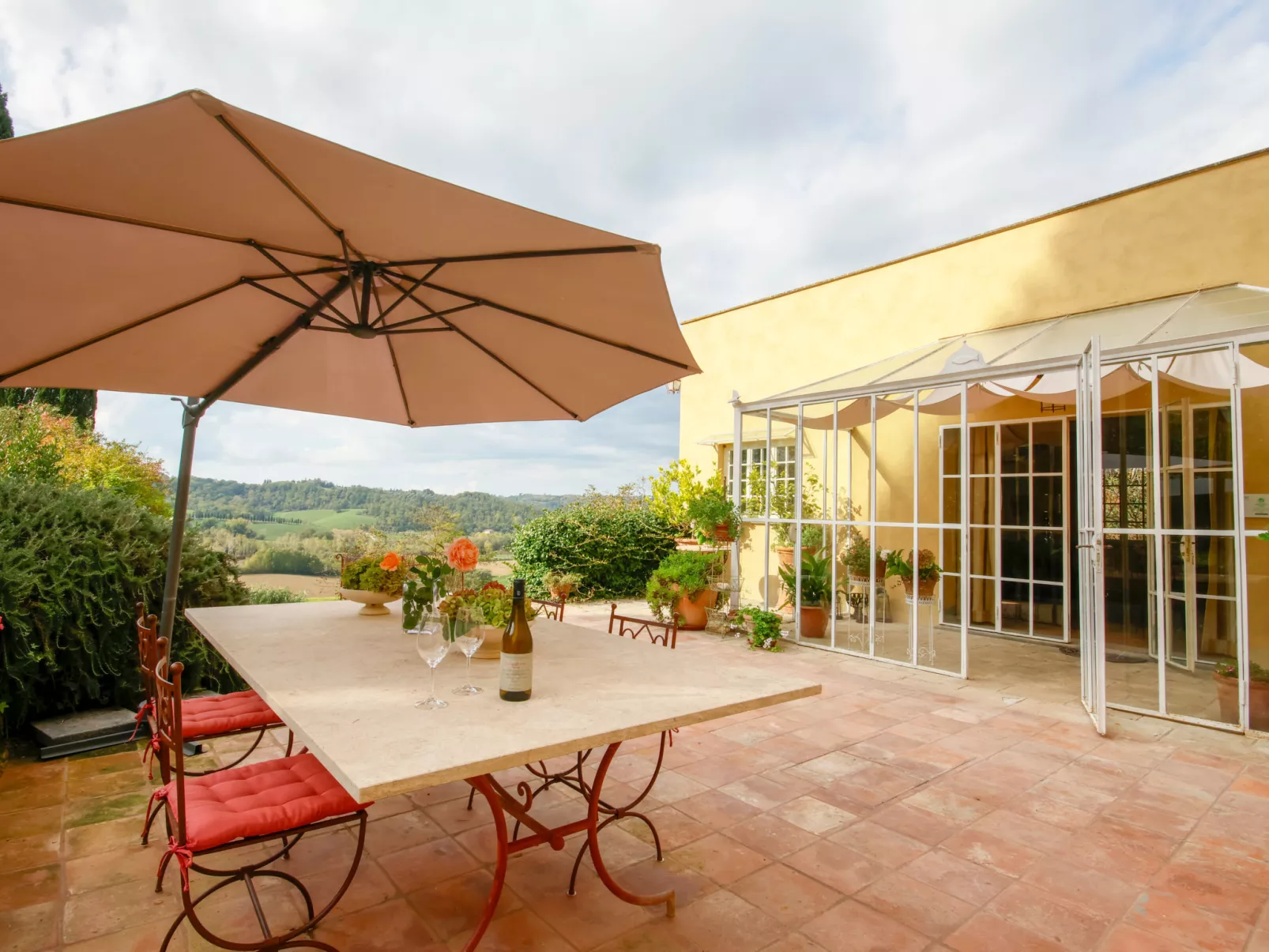 Ghizzano-Outside