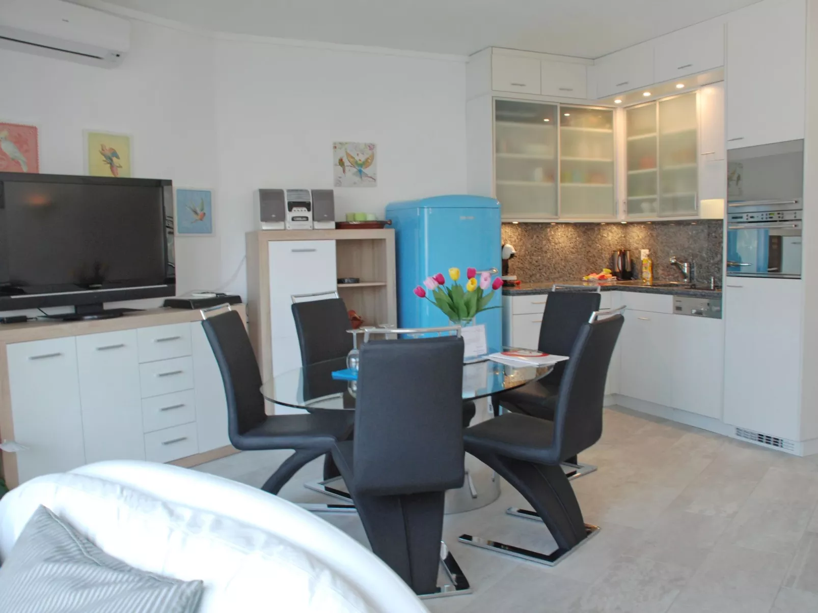 Frontlake Panorama Apt. 408-Inside