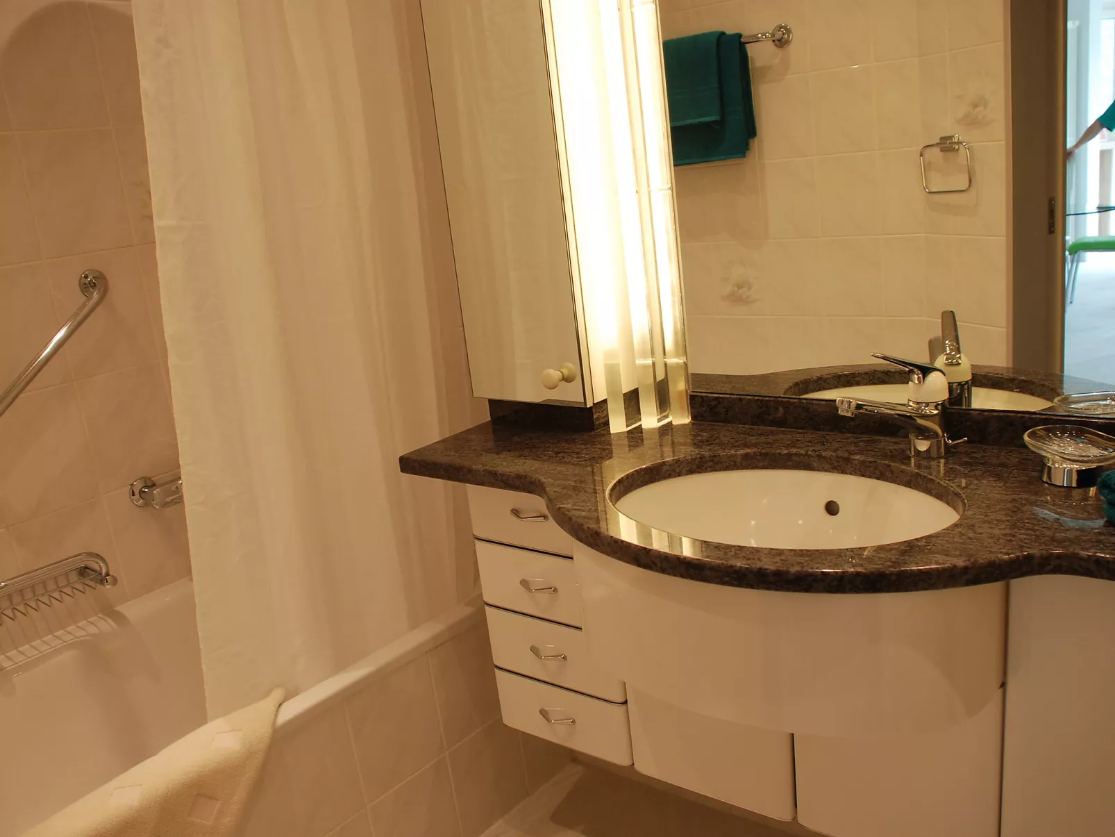 Frontlake Panorama Apt. 408-Inside