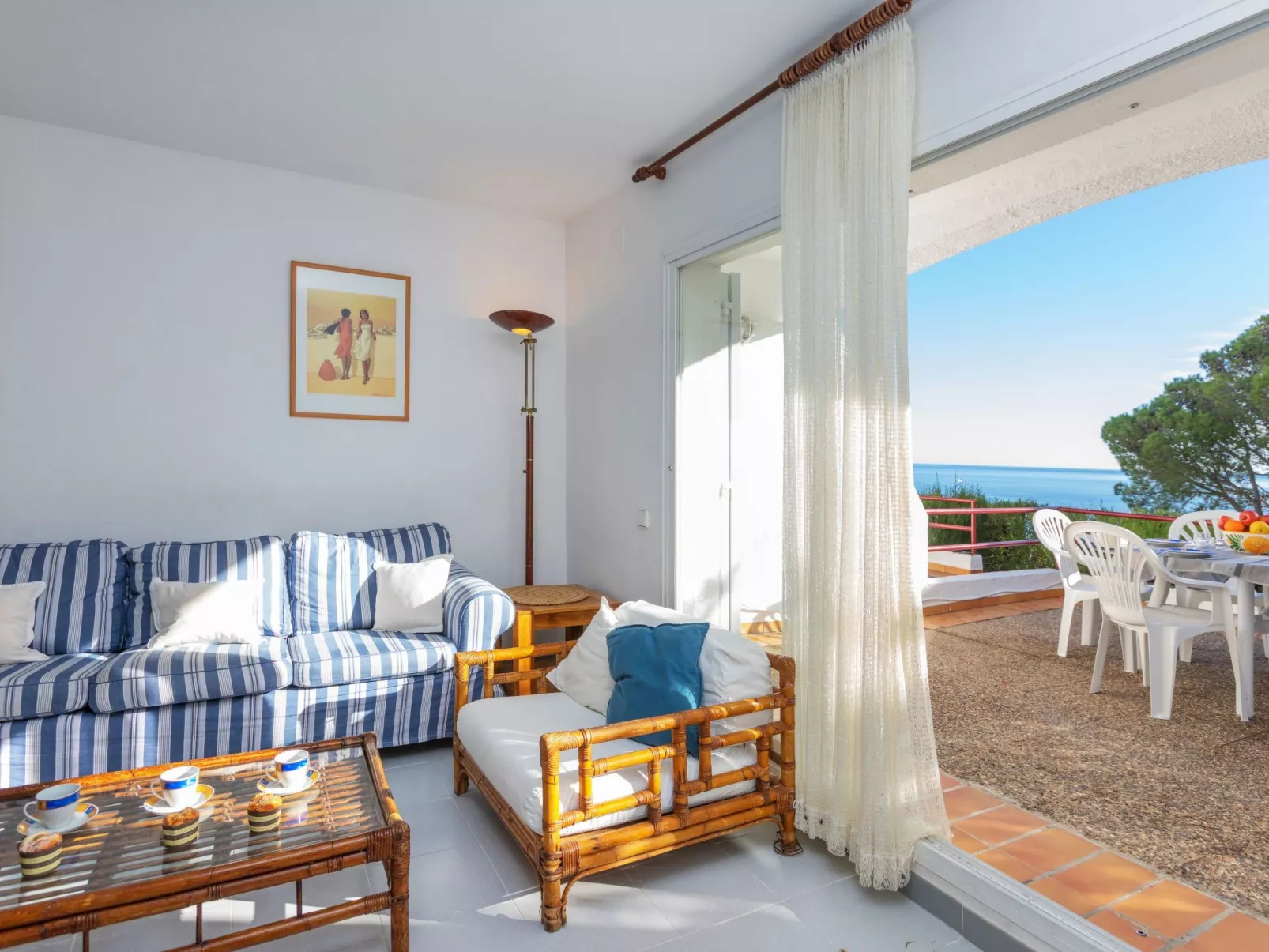 Residencial Cap de Grifeu-Inside