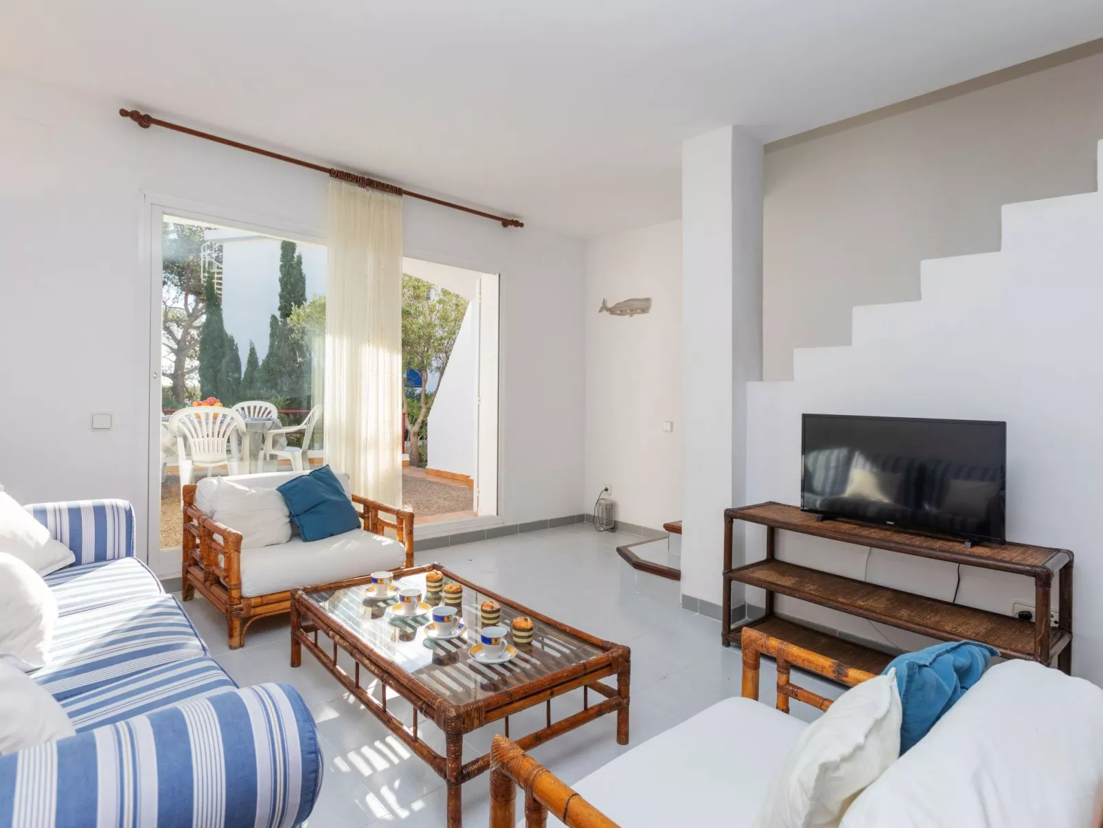 Residencial Cap de Grifeu-Inside