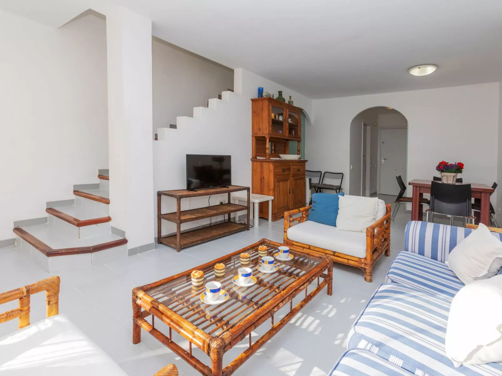 Residencial Cap de Grifeu-Inside