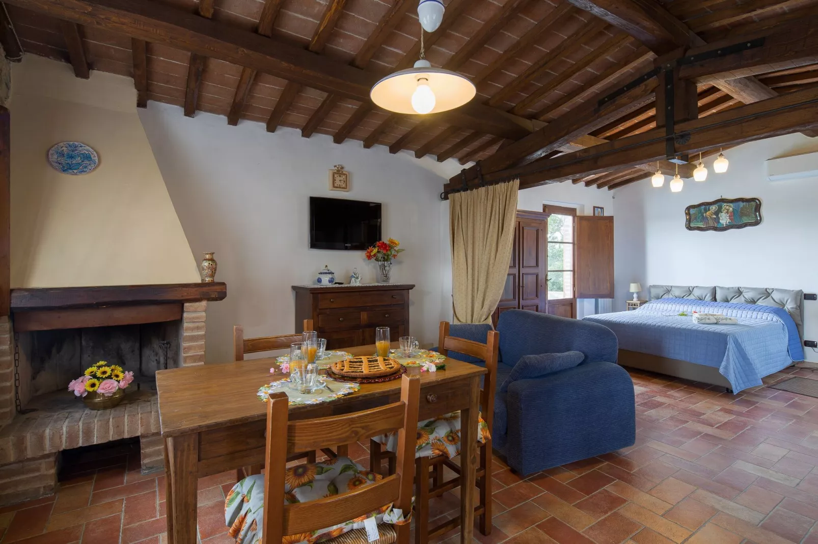 Armaiolo-Dining room