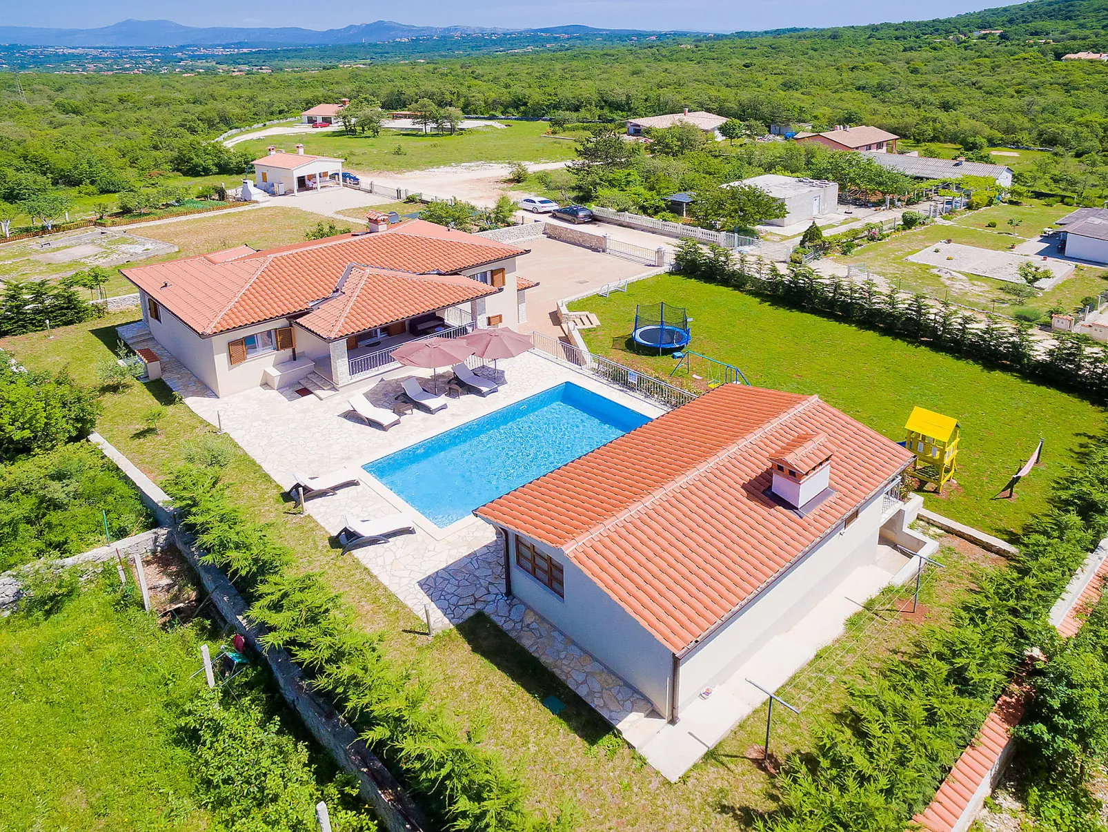 Lucija-Dehors