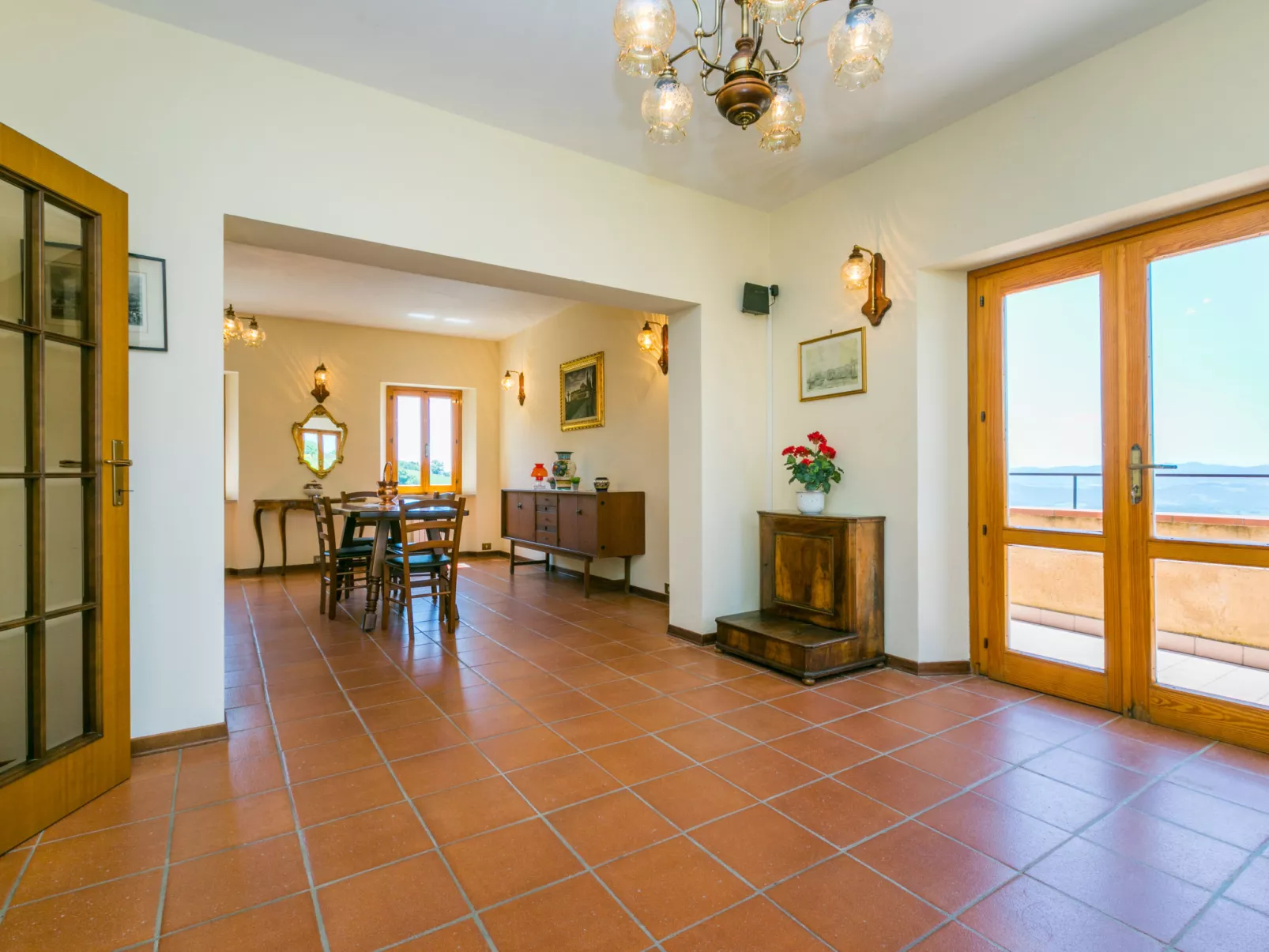 Podere Santa Lucia-Inside