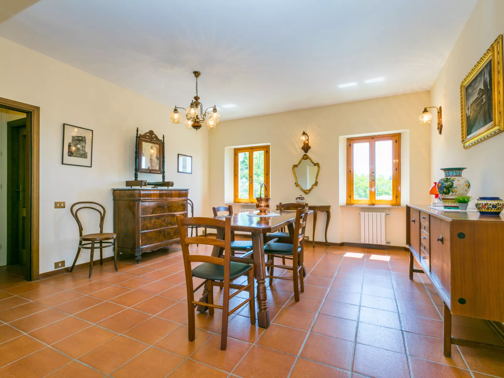 Podere Santa Lucia-Inside