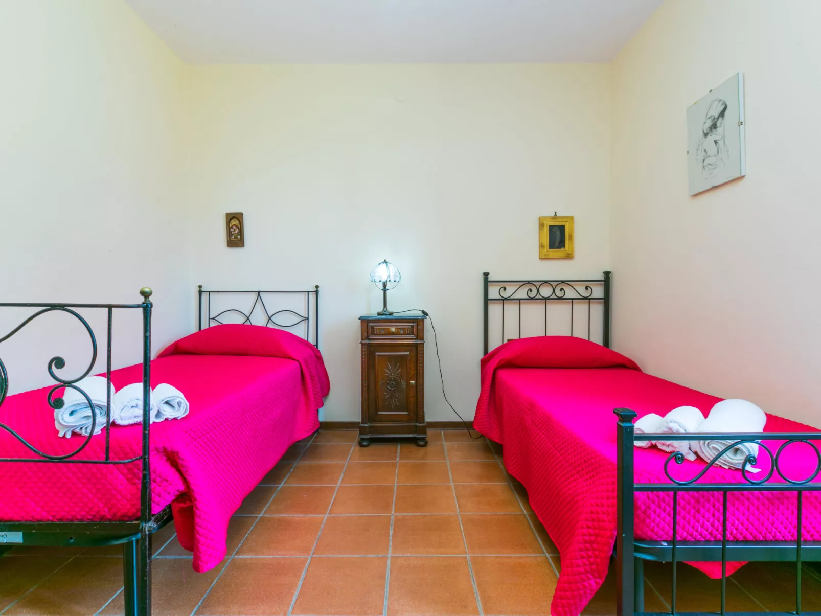Podere Santa Lucia-Inside