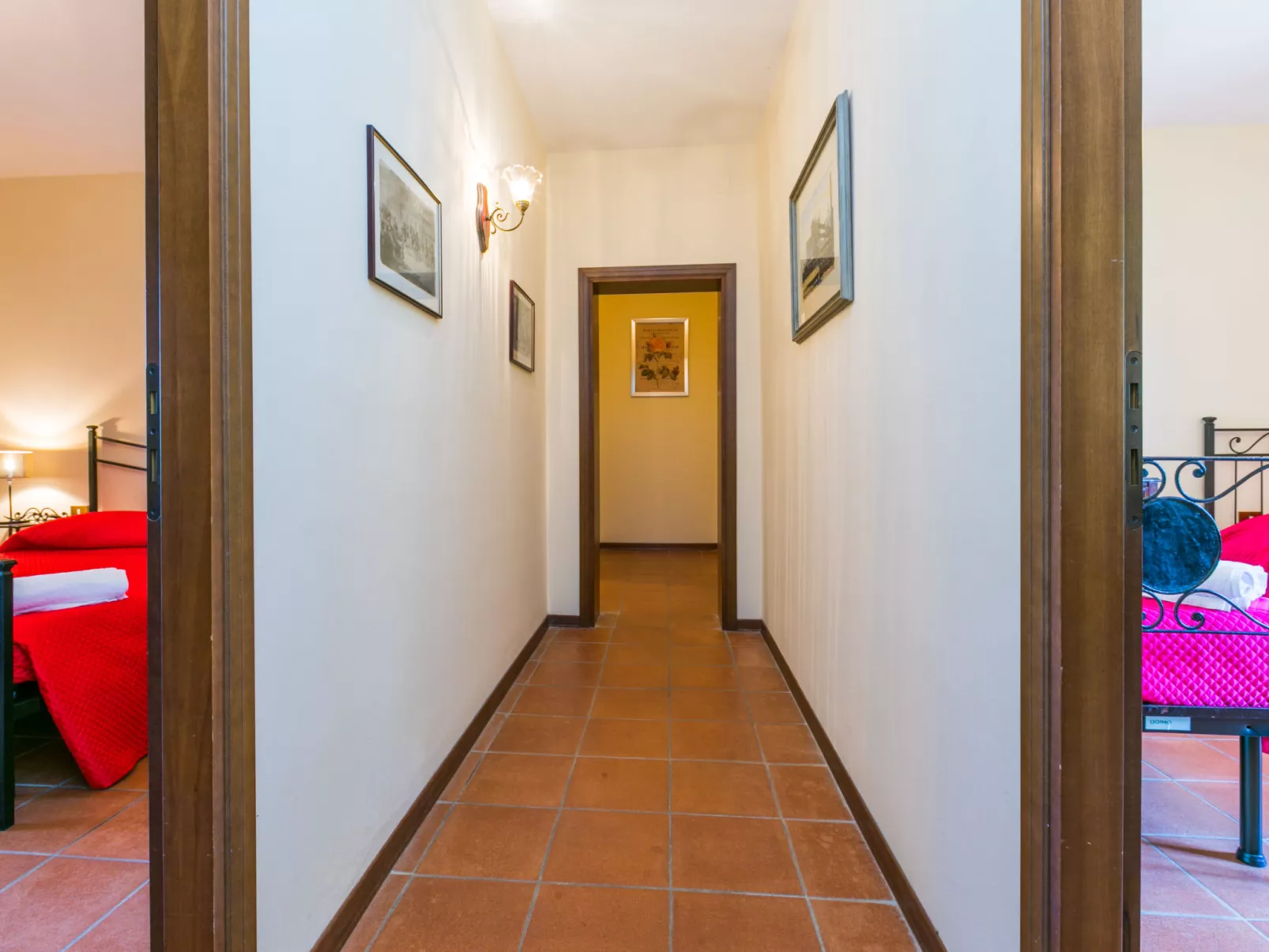 Podere Santa Lucia-Inside