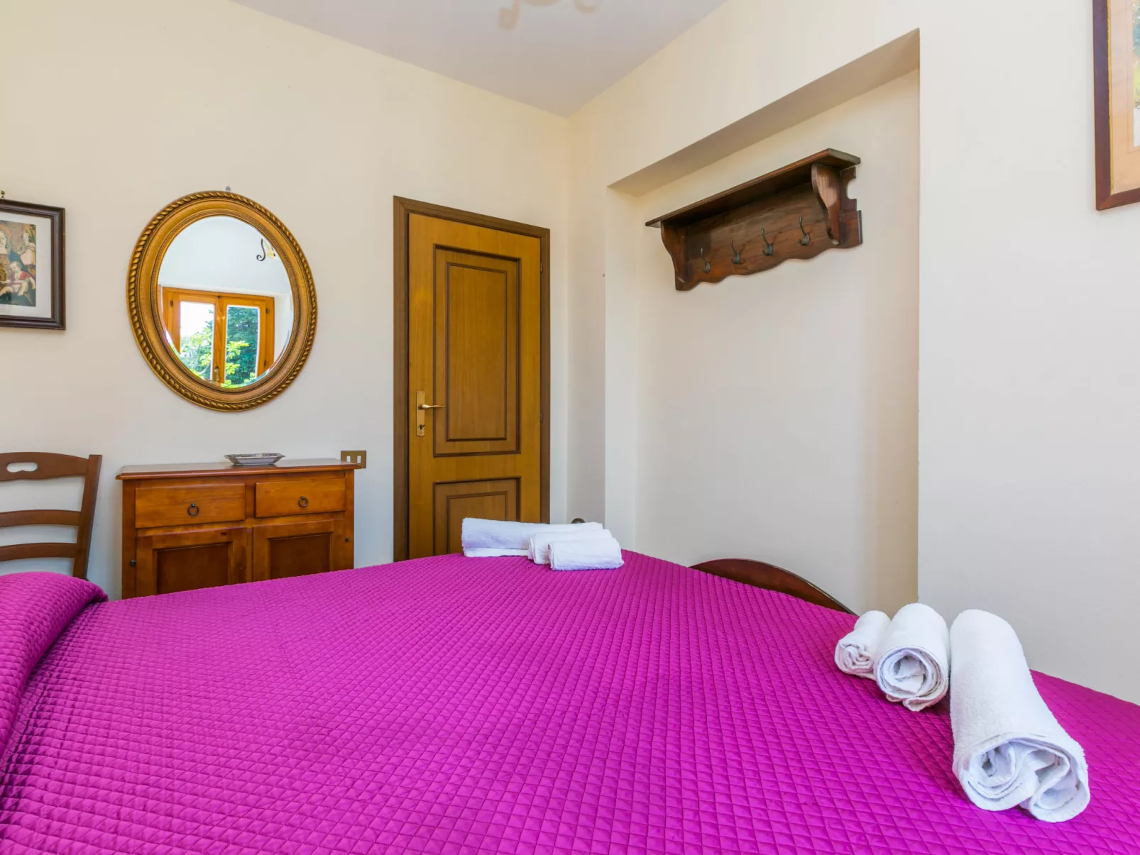 Podere Santa Lucia-Inside
