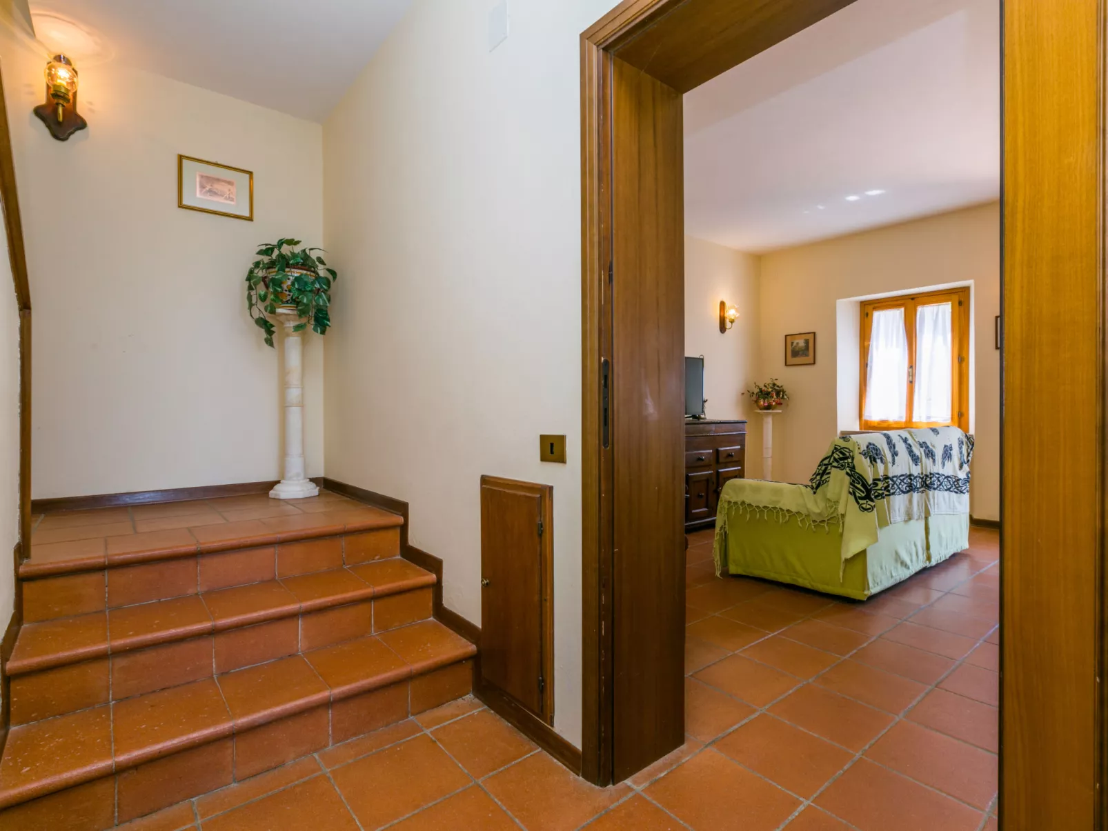 Podere Santa Lucia-Inside