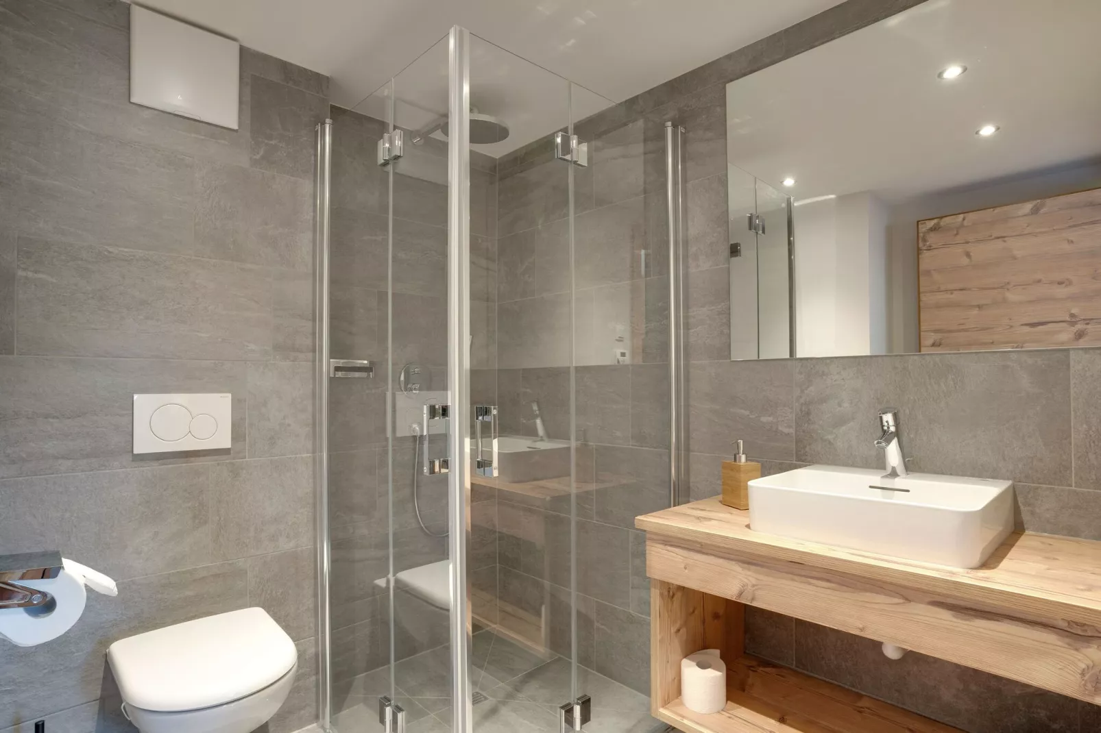 Chalet 97-Bathroom