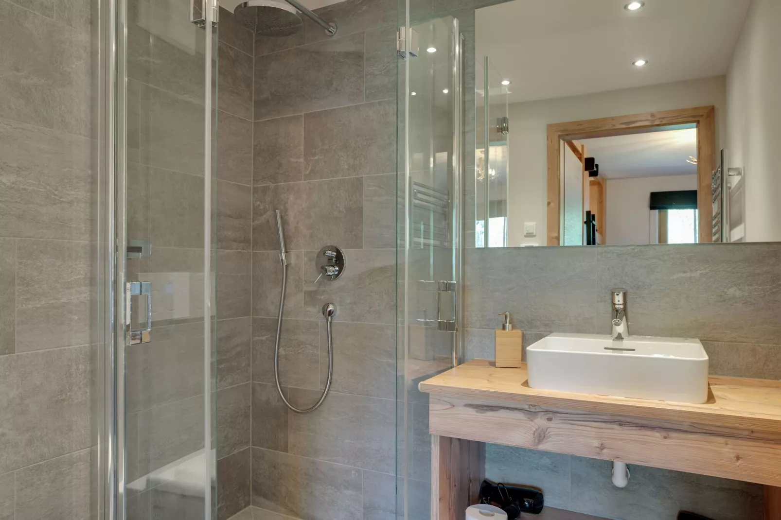 Chalet 97-Bathroom