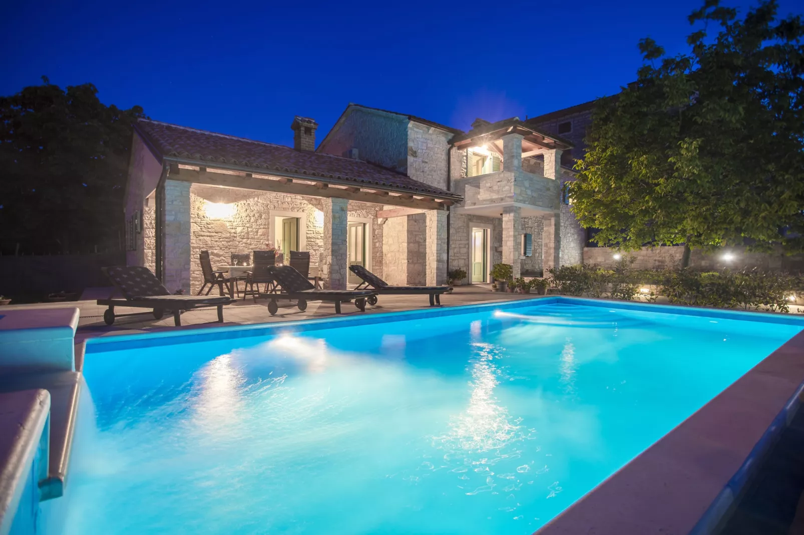Villa Medvidici-Exterior summer