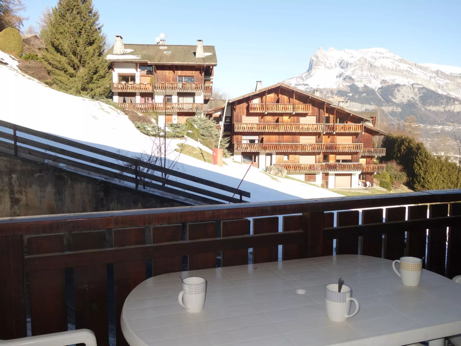 Saint-Gervais d'en Haut-Outside