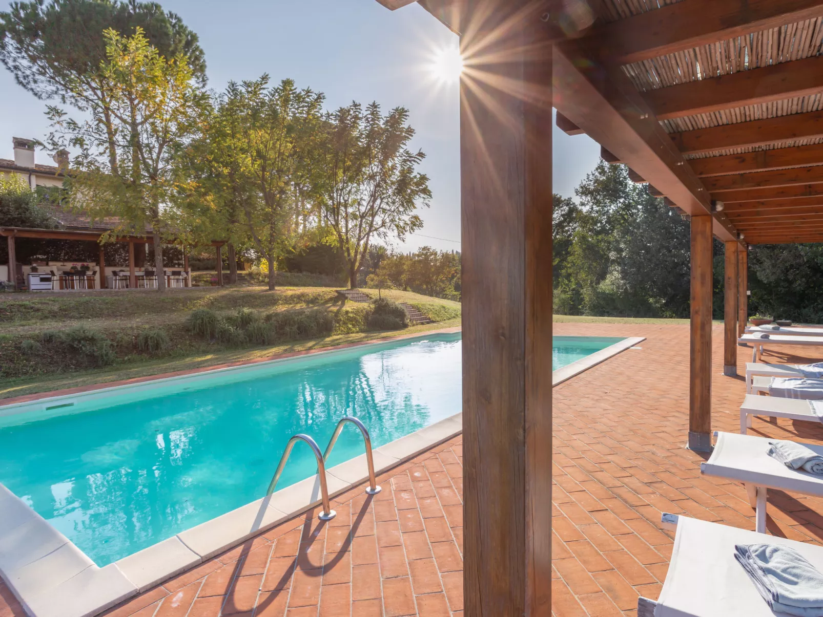 Villa San Gervasio-Outside