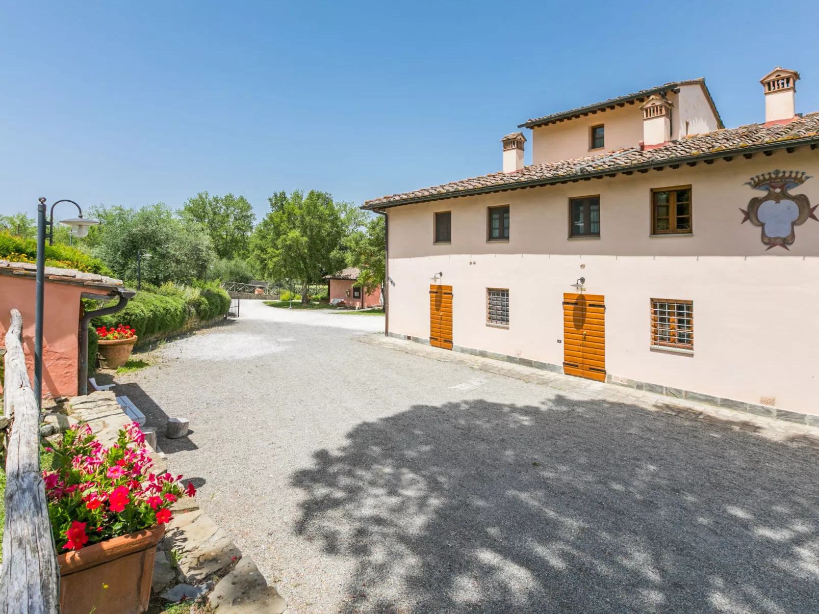 Francigena-Outside