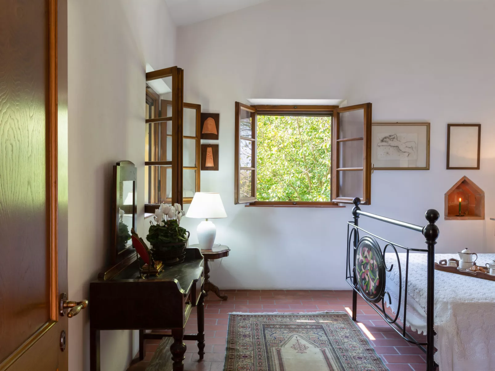 Villa San Gervasio-Inside
