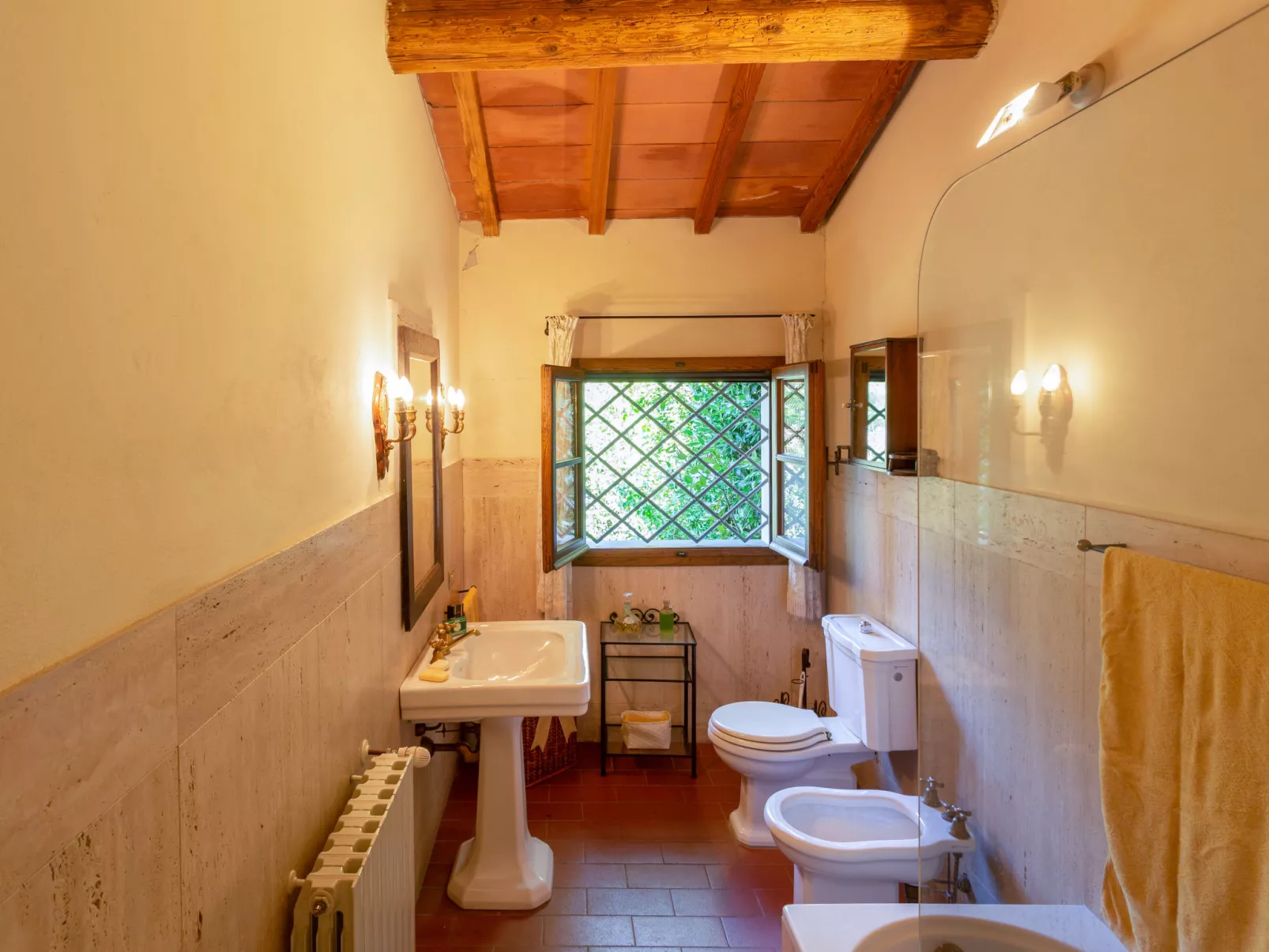 Villa San Gervasio-Inside
