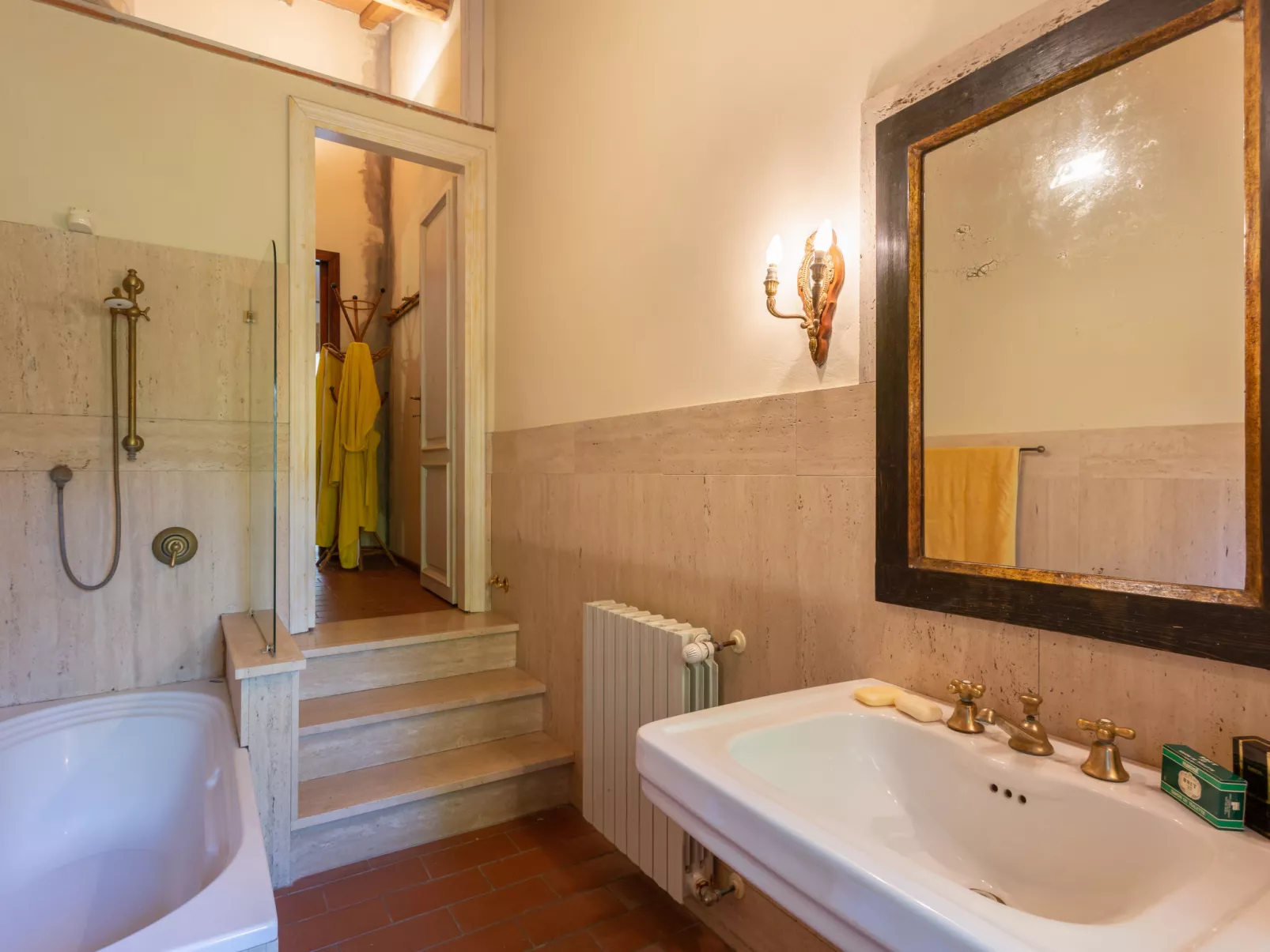 Villa San Gervasio-Inside
