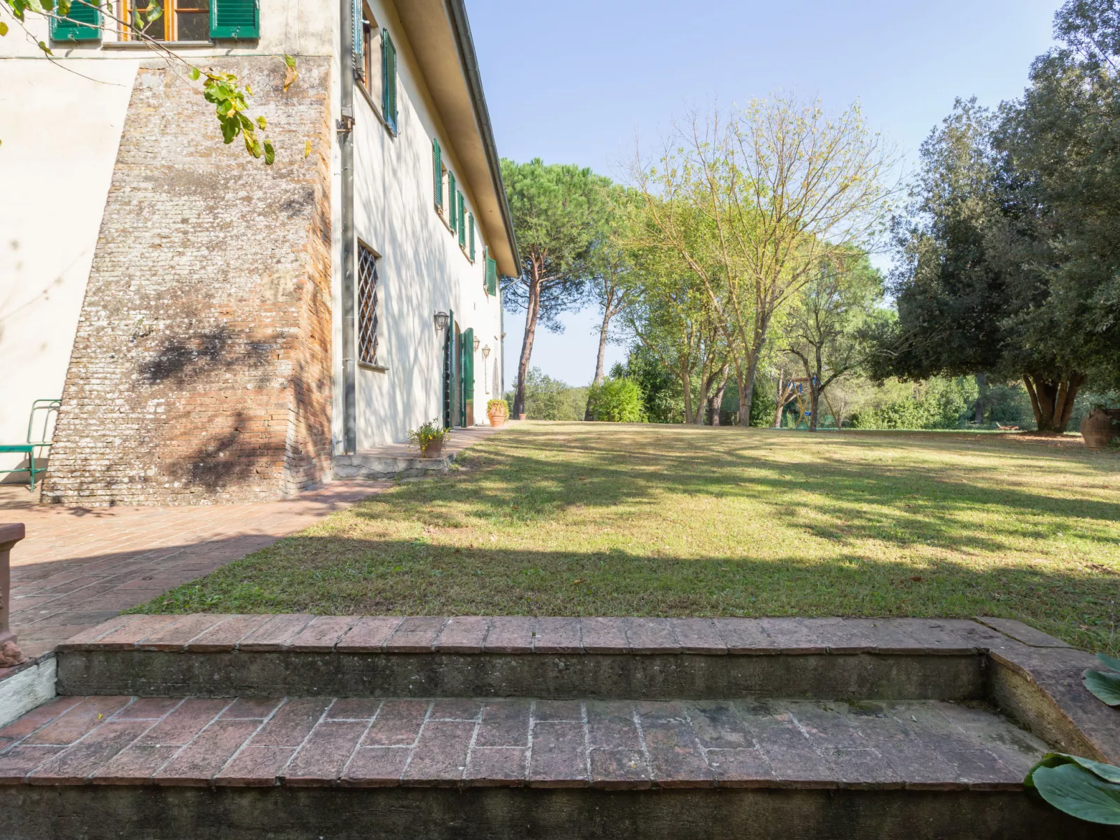 Villa San Gervasio-Outside