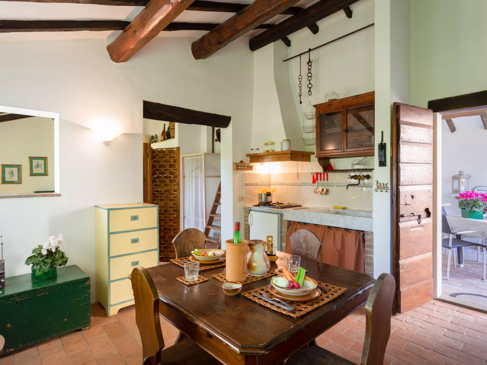 Villa San Gervasio-Inside