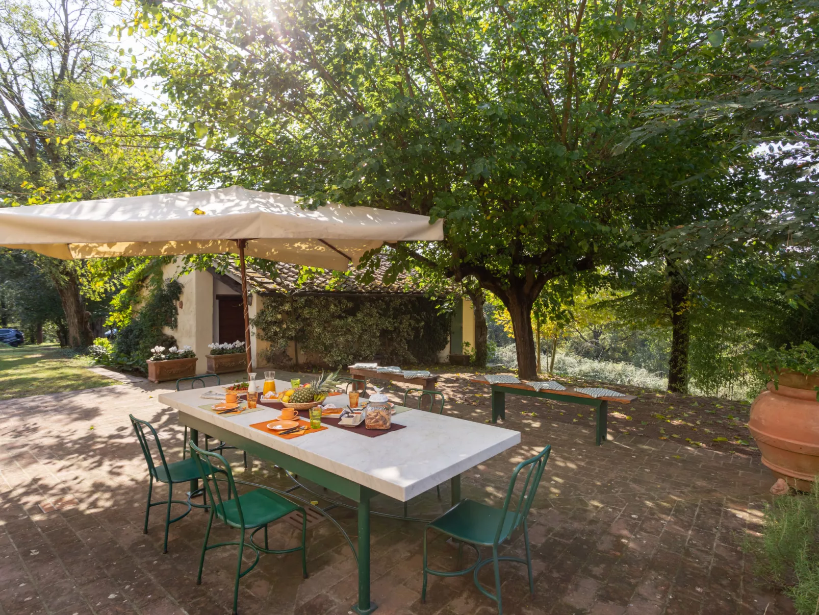Villa San Gervasio-Outside