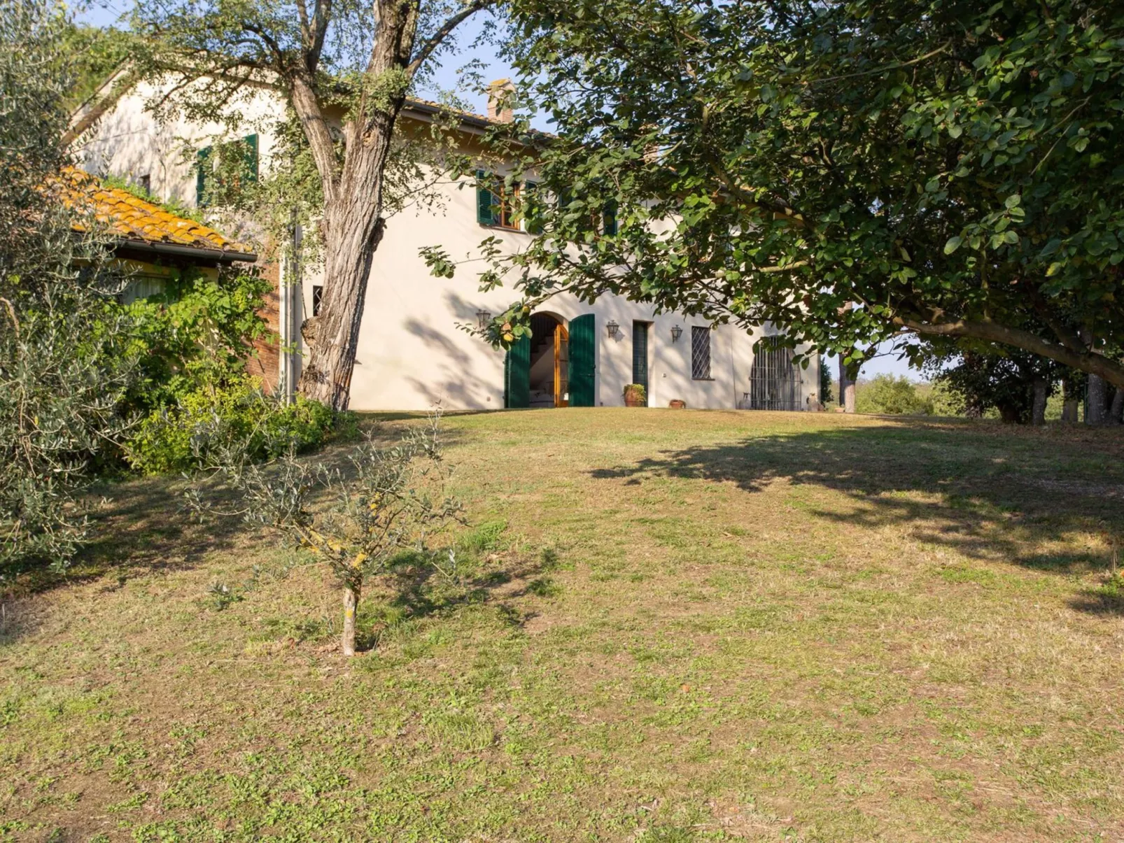 Villa San Gervasio-Outside