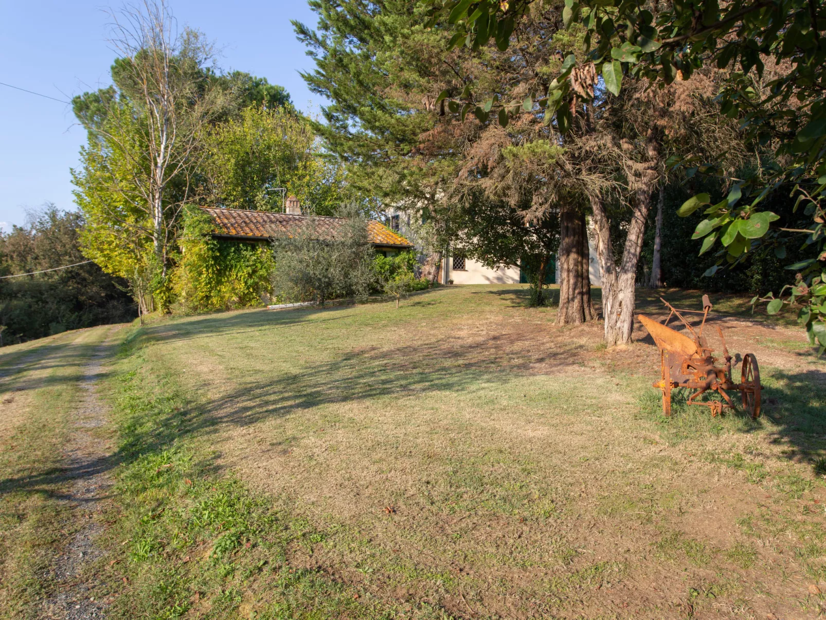 Villa San Gervasio-Outside
