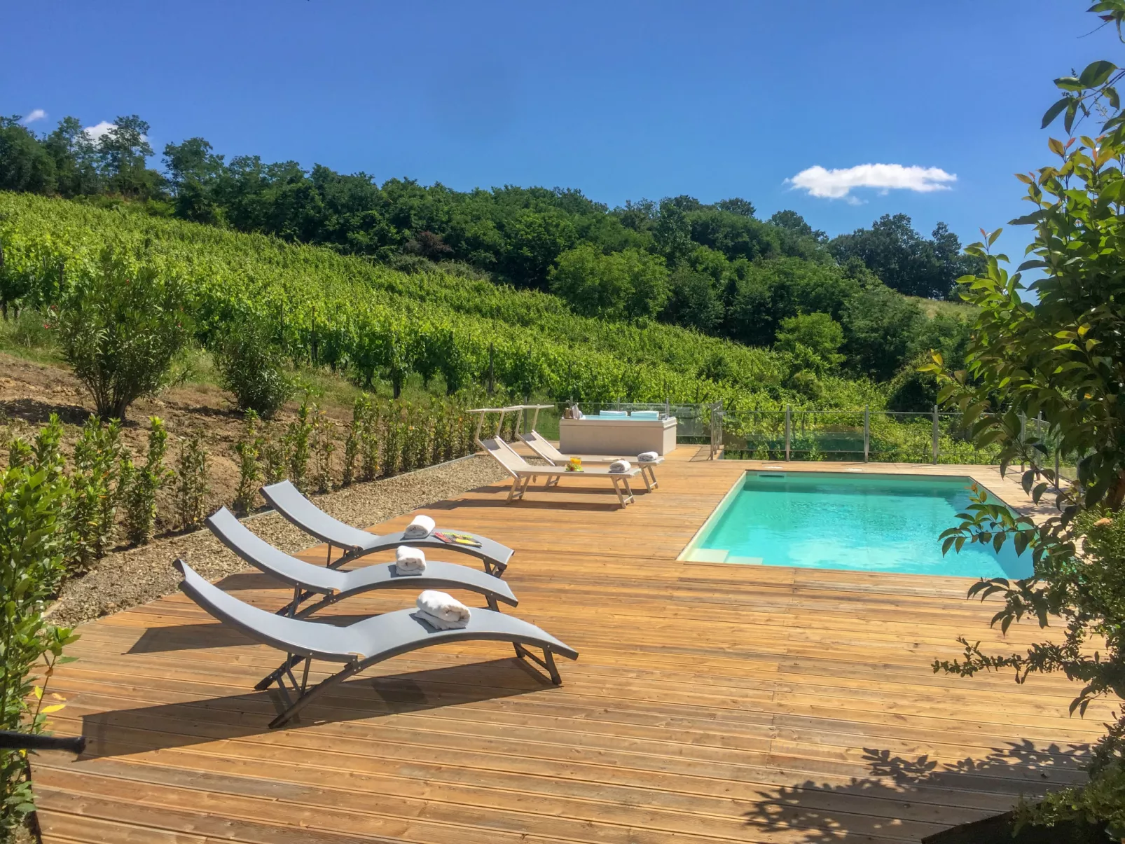 Villa Lavinia-Outside