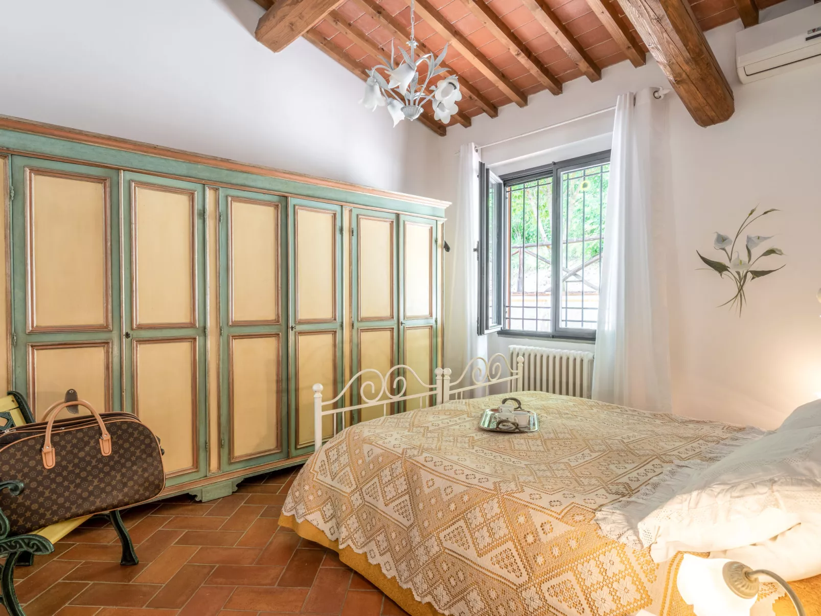 Villa Lavinia-Inside