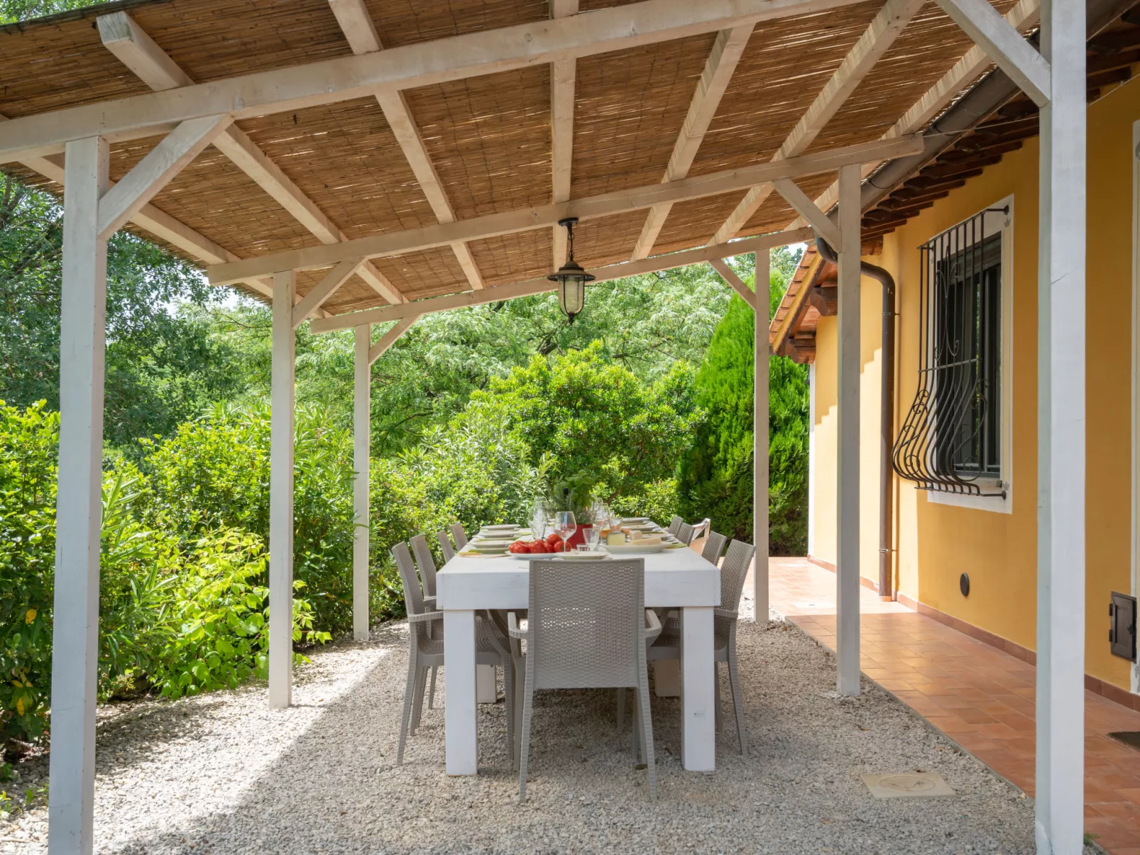 Villa Lavinia-Outside
