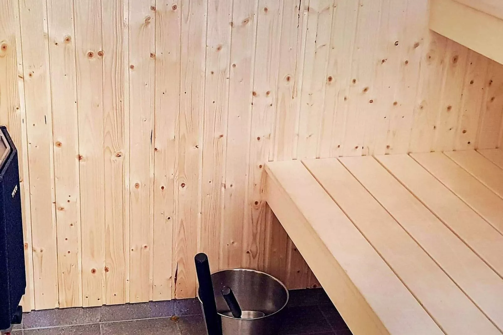 10 person holiday home in SÄLEN-Sauna