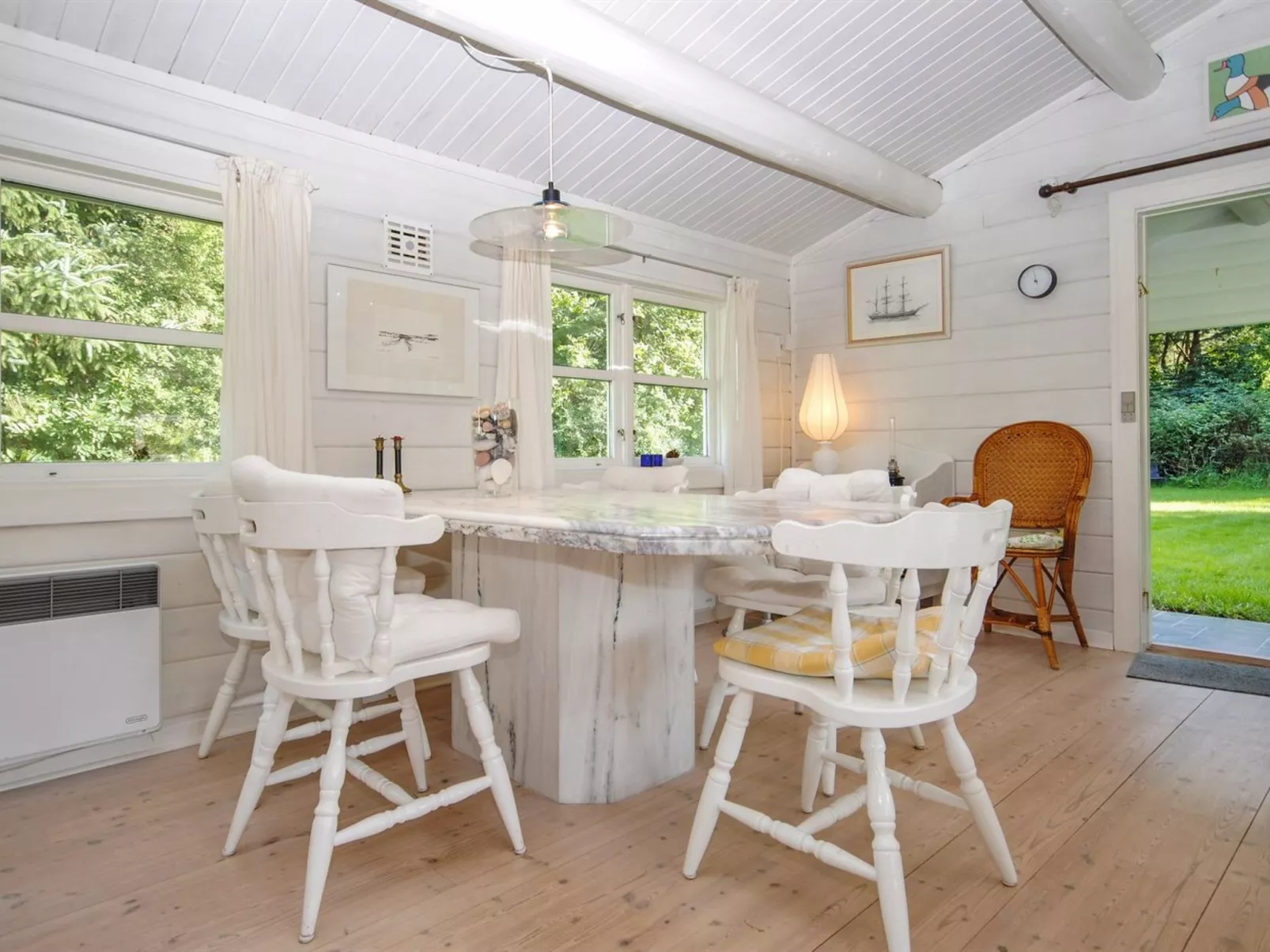 "Elik" - 6km from the sea-Inside