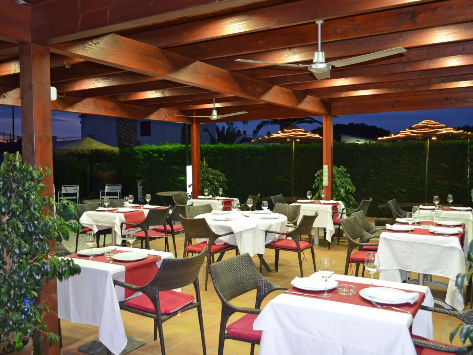 El Paraiso-Inside