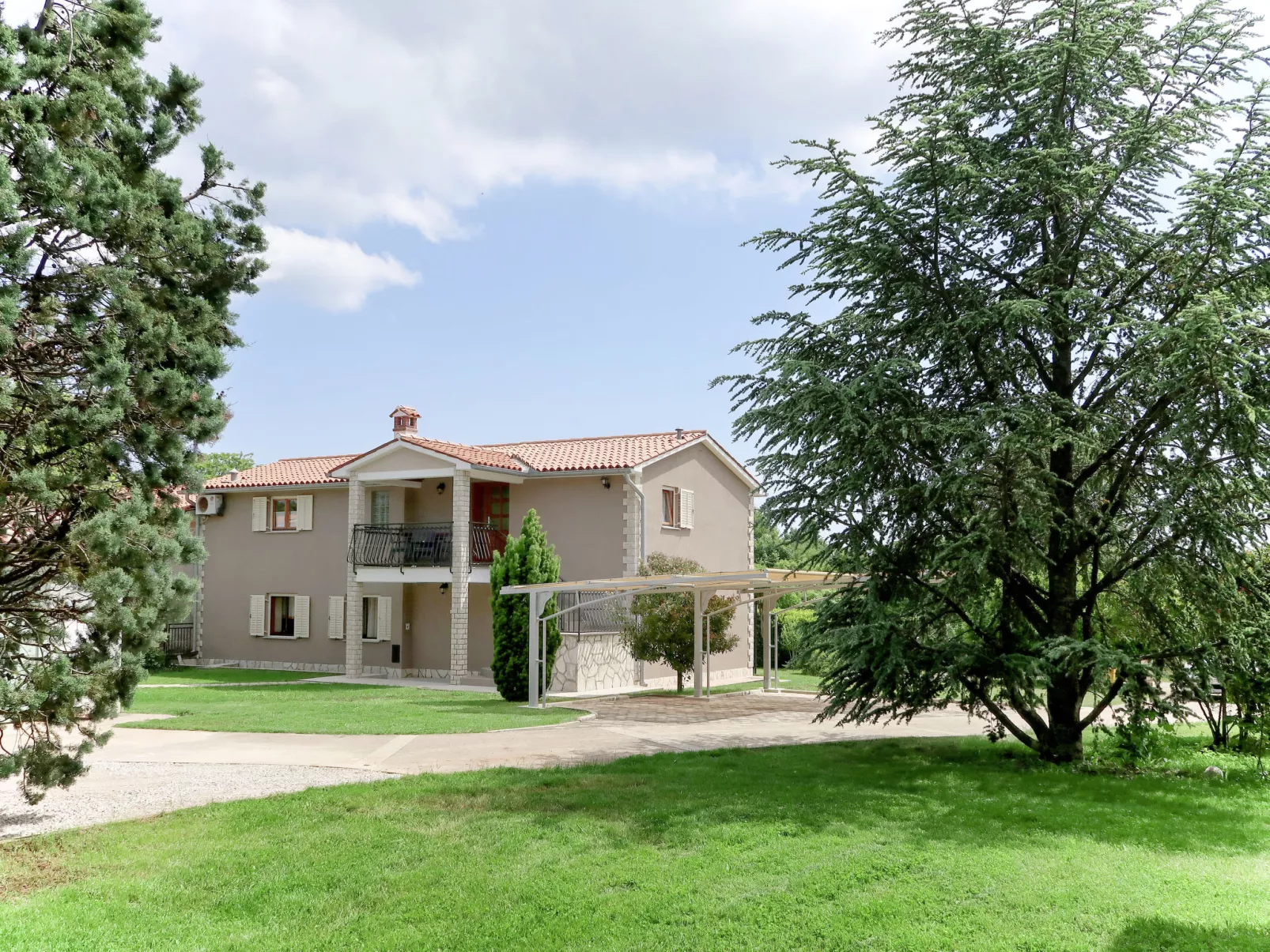 Verbanac-Outside