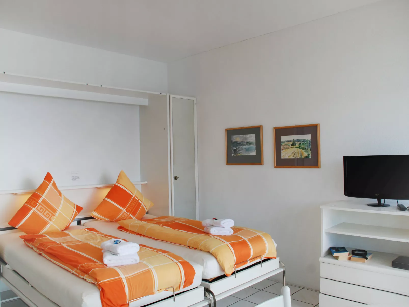 Vista Lago-Inside