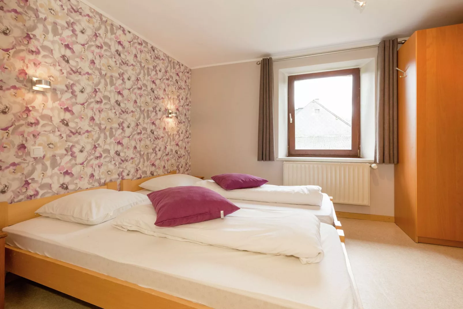 Hirondelle-Bedroom