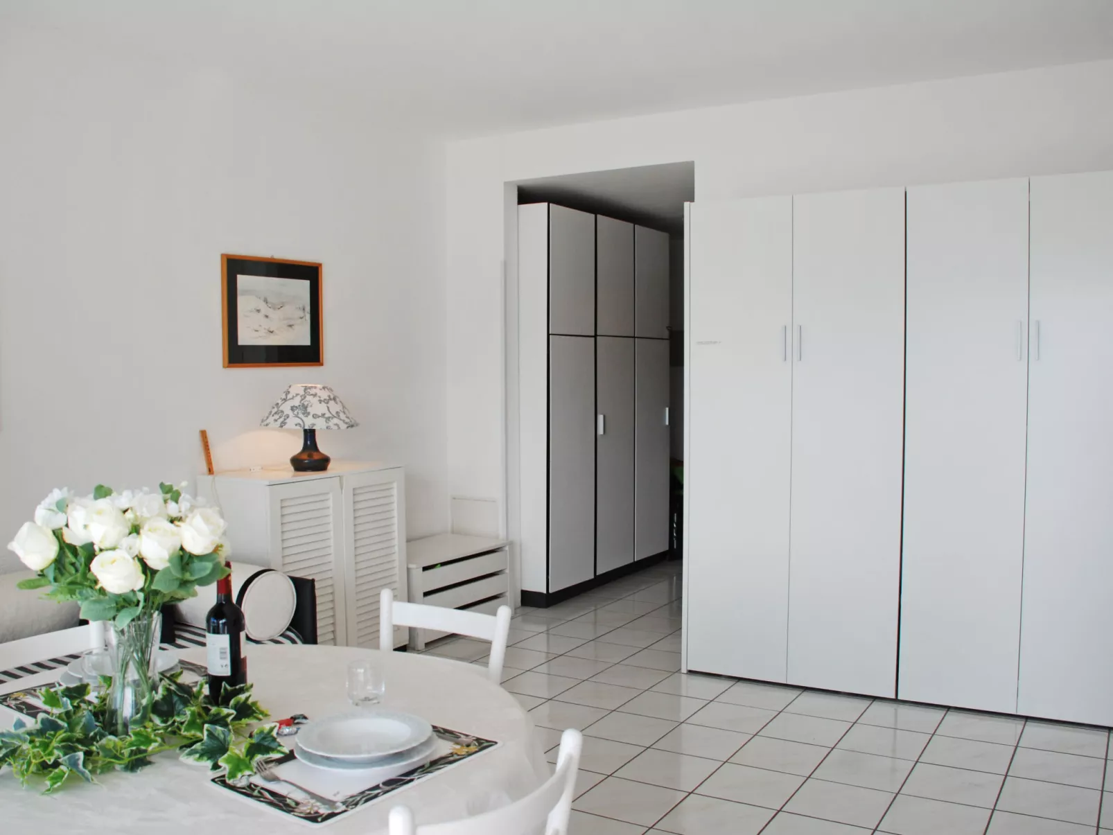 Vista Lago-Inside